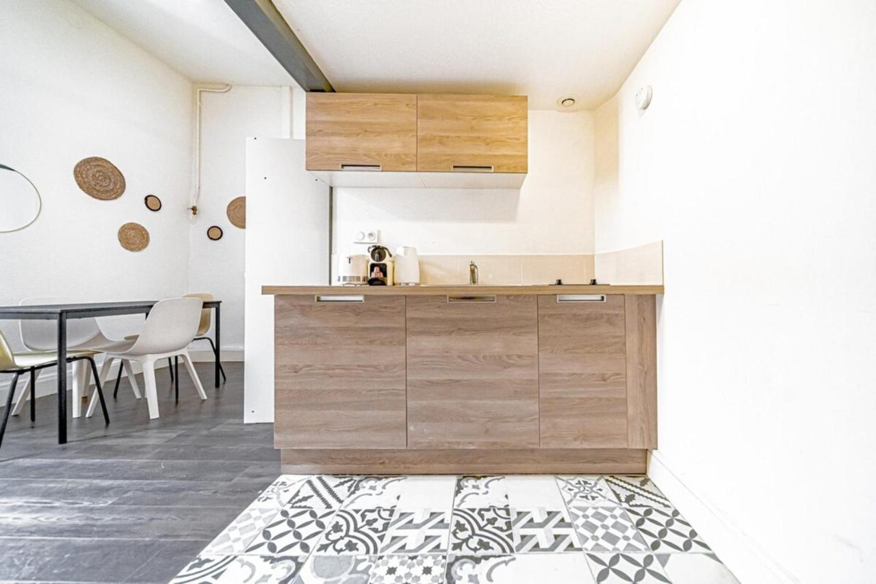 Studio Dumas-Charmant 2 Pers-Metro Valmy Apartment Lyon Ngoại thất bức ảnh